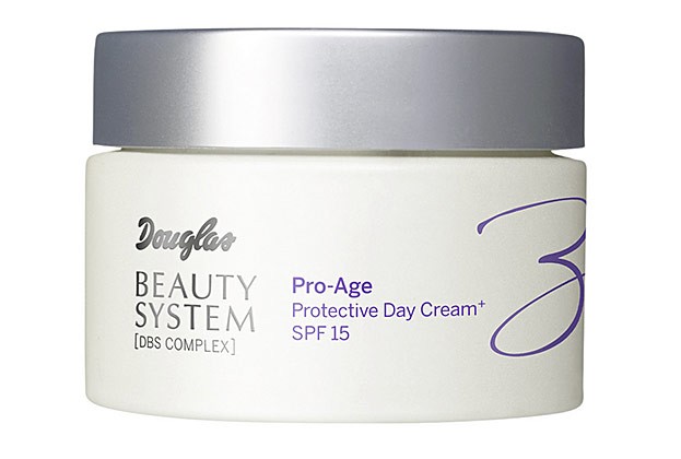 Protective Day Cream mit SPF 15 von Douglas 