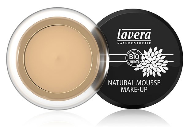 Für einen samtigen Teint: Natural Mousse Make-up von Lavera