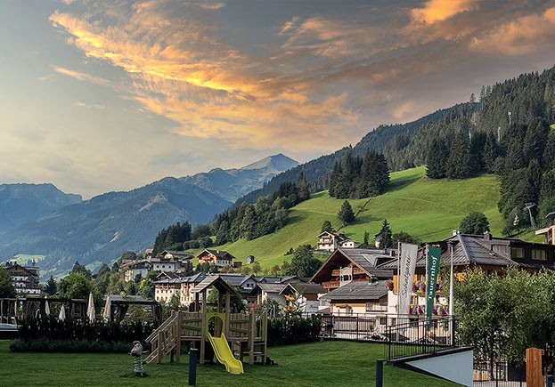 Blick auf den Tauernhof