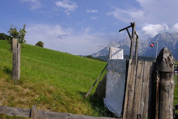 Erfrischende Dusche - gibt es auch auf der Alm!