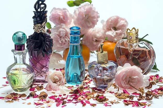 Parfums - so vielfältig wie ihre Düfte sind auch die ihrer Fläschchen