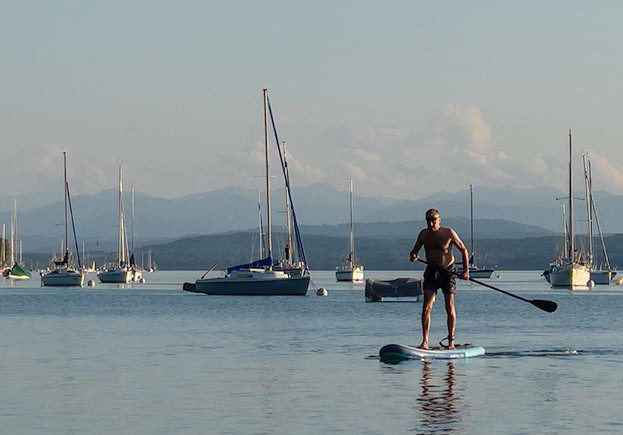 Noch etwas wackelig auf dem SUP