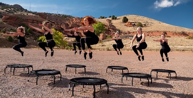 Schon 10 Minuten Trampolinspringen bringen den Kreislauf in Schwung - ©Mariah Solomon on Unsplash