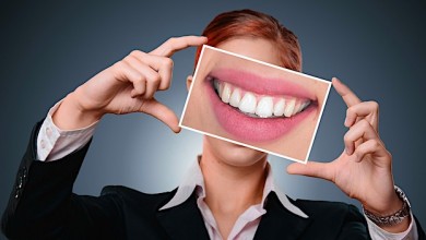 Wie Bleaching die Zähne aufhellt und Ihr Selbstvertrauen stärkt - ©Gerd Altmann auf Pixabay