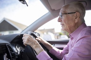 Fahrtauglichkeit im Alter - ©daisy-daisy by depositphotos