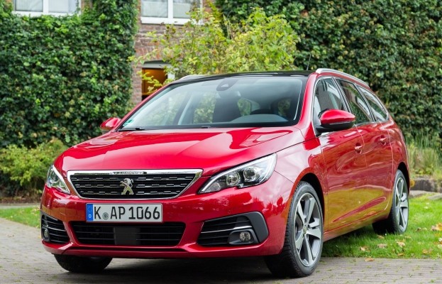 Der neue Peugeot 308 - Best-in-class mit neuen Assistenzsystemen und hoher Effizienz