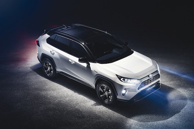 Die brandneue fünfte Generation des RAV4