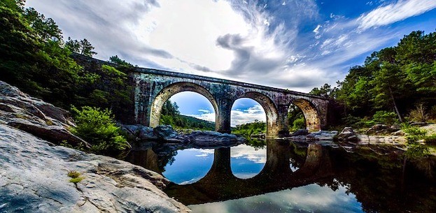 Brücke bei Le Vans in der Ardèche