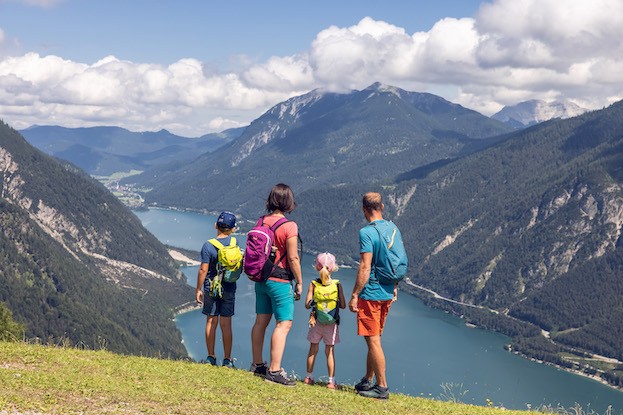 Wanderung auf den Zwölferkopf im Karwendelgebirge wird mit herrlichen Ausblicken