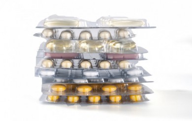 Von 35 Vitaminpräparaten sind 10 drastisch hoch dosiert - ©Stiftung Warentest