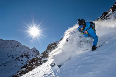 Die neue Falginjochbahn auf dem Gletscher eröffnet Freeridern einen weiteren Einstieg für Routen - ©TVB Kaunertal/Moritz Waas