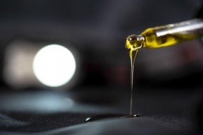 Cannabisöl - ©Pixabax_subcom810
